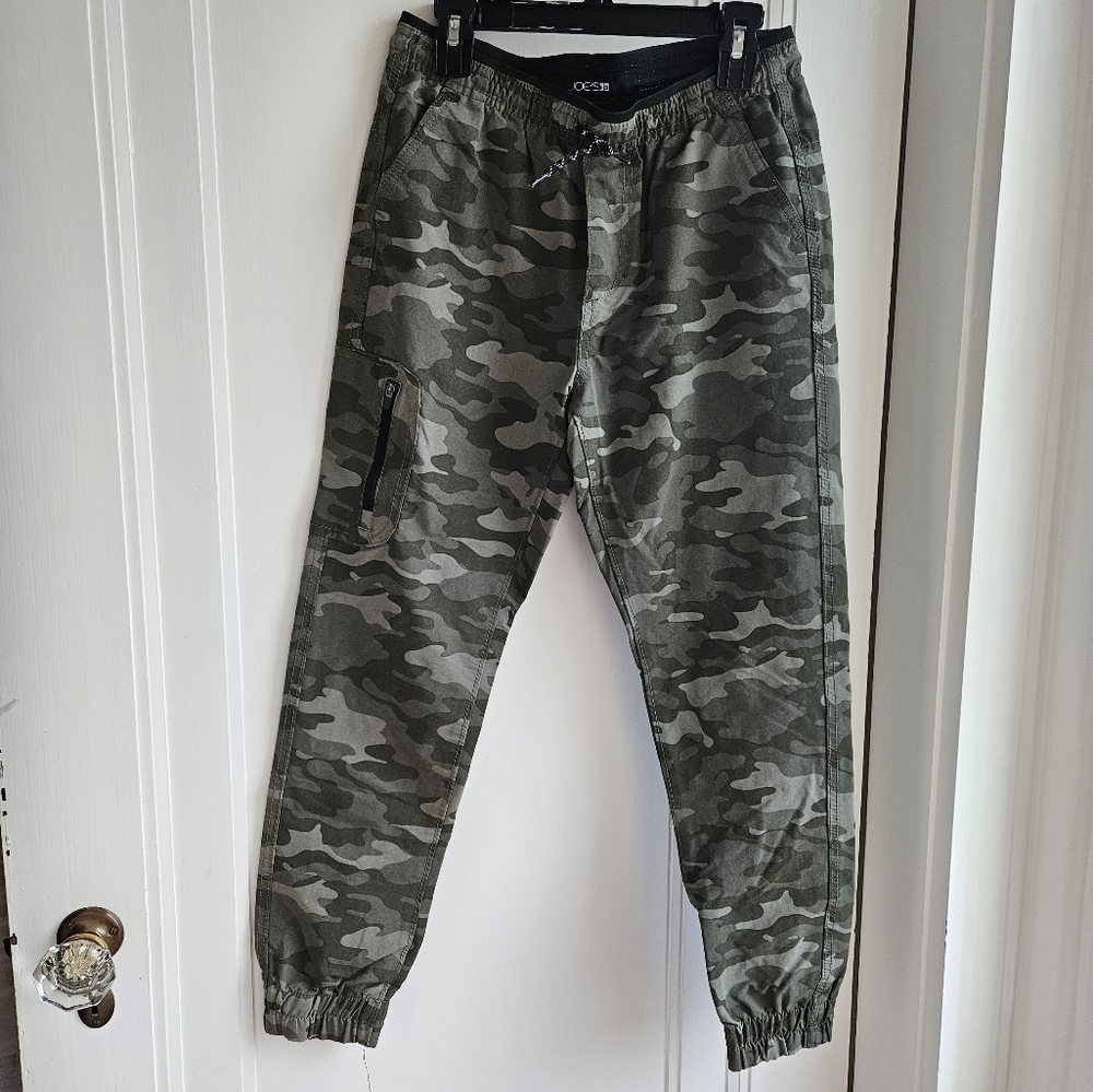Joe's Boys the lightweight Camo Pants - Picture 15 of 15